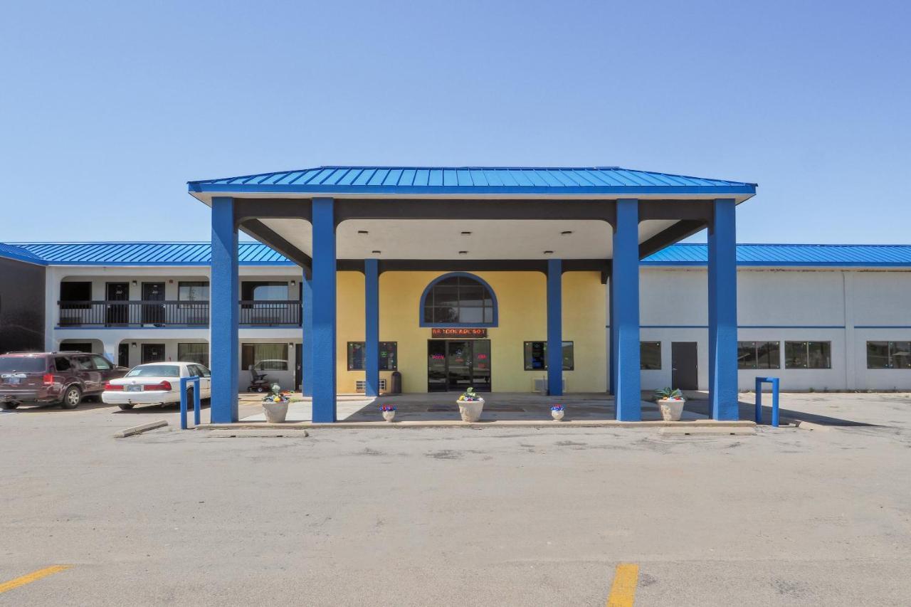 Lonestar Inn & Suites, Erick Ok Hwy 40 By Oyo المظهر الخارجي الصورة